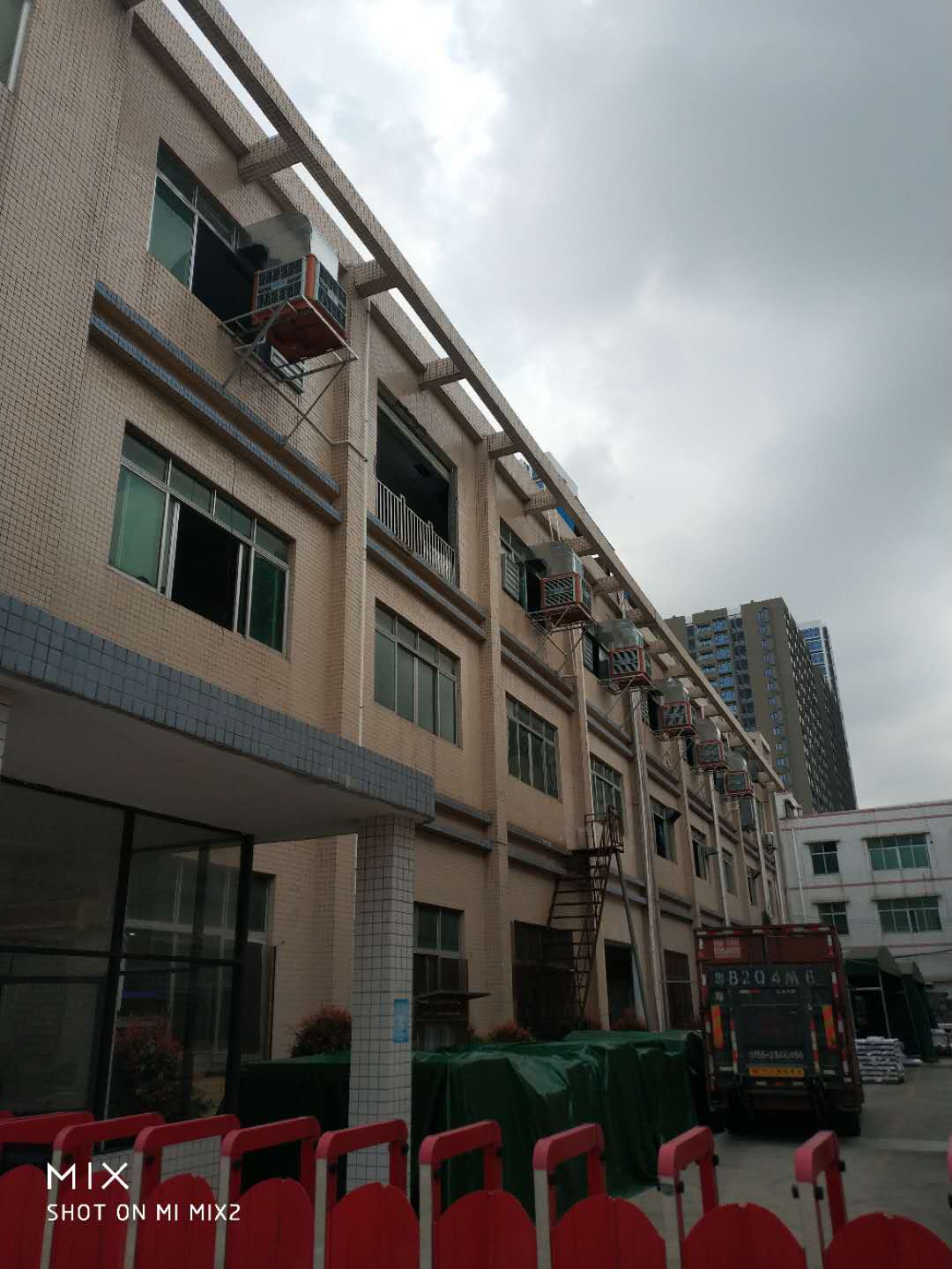 如何給高溫車間通風降溫？