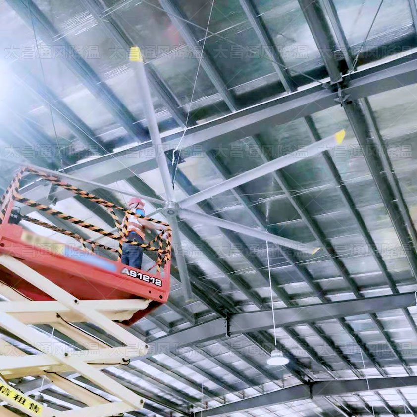 高大廠房通風(fēng)降溫設(shè)備工業(yè)大風(fēng)扇的價(jià)格是多少？