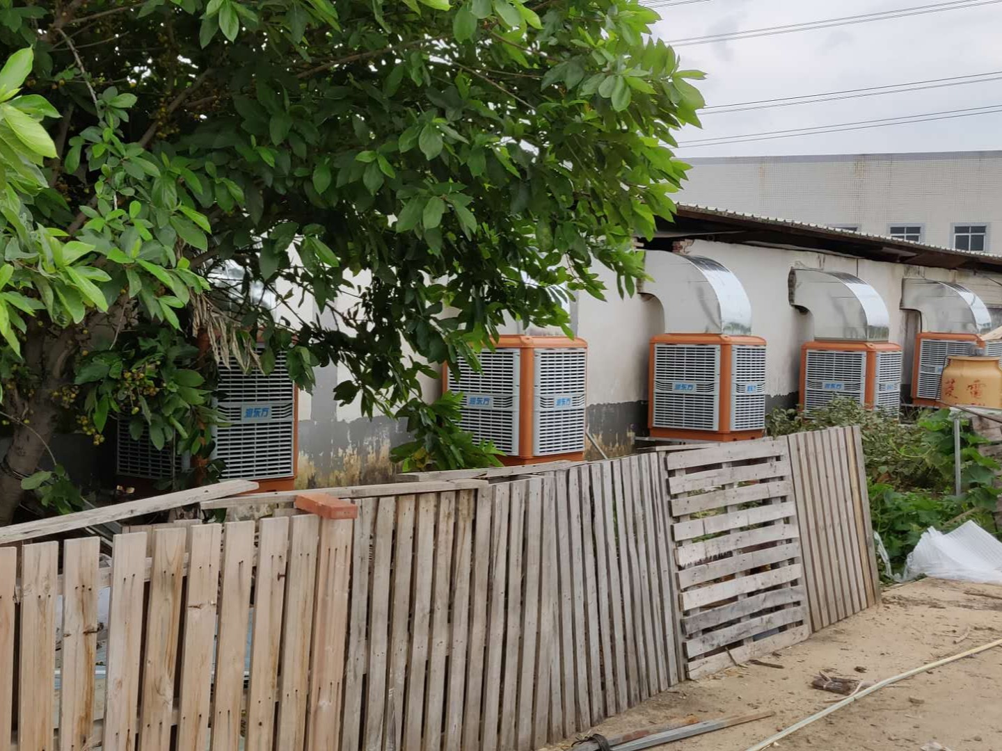 珍珠棉生產(chǎn)車間環(huán)?？照{(diào)降溫方案