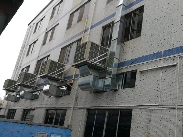 車間降溫設備|認準潤東方環(huán)?？照{高效節(jié)能，降溫環(huán)保